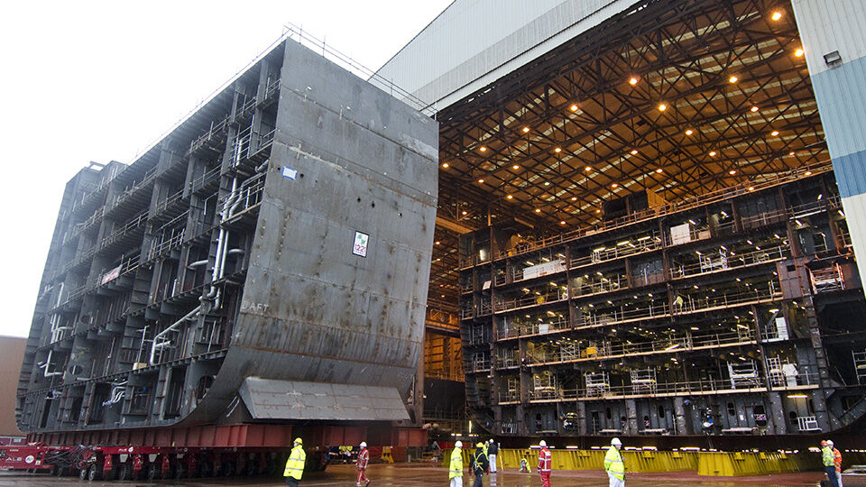 110213_QEC_Govan_unit_move_036